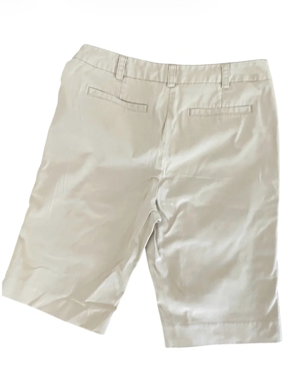 Women's Cream Bermuda Shorts - Tailored Mid-Rise